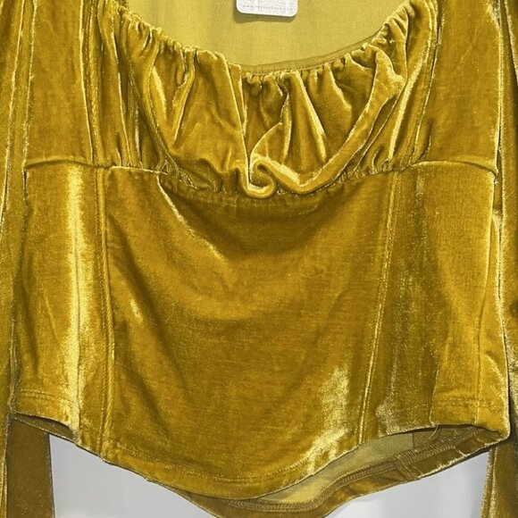 Free People X REVOLVE Hold Me velvet Top In Yellow size Medium - Picture 6 of 12